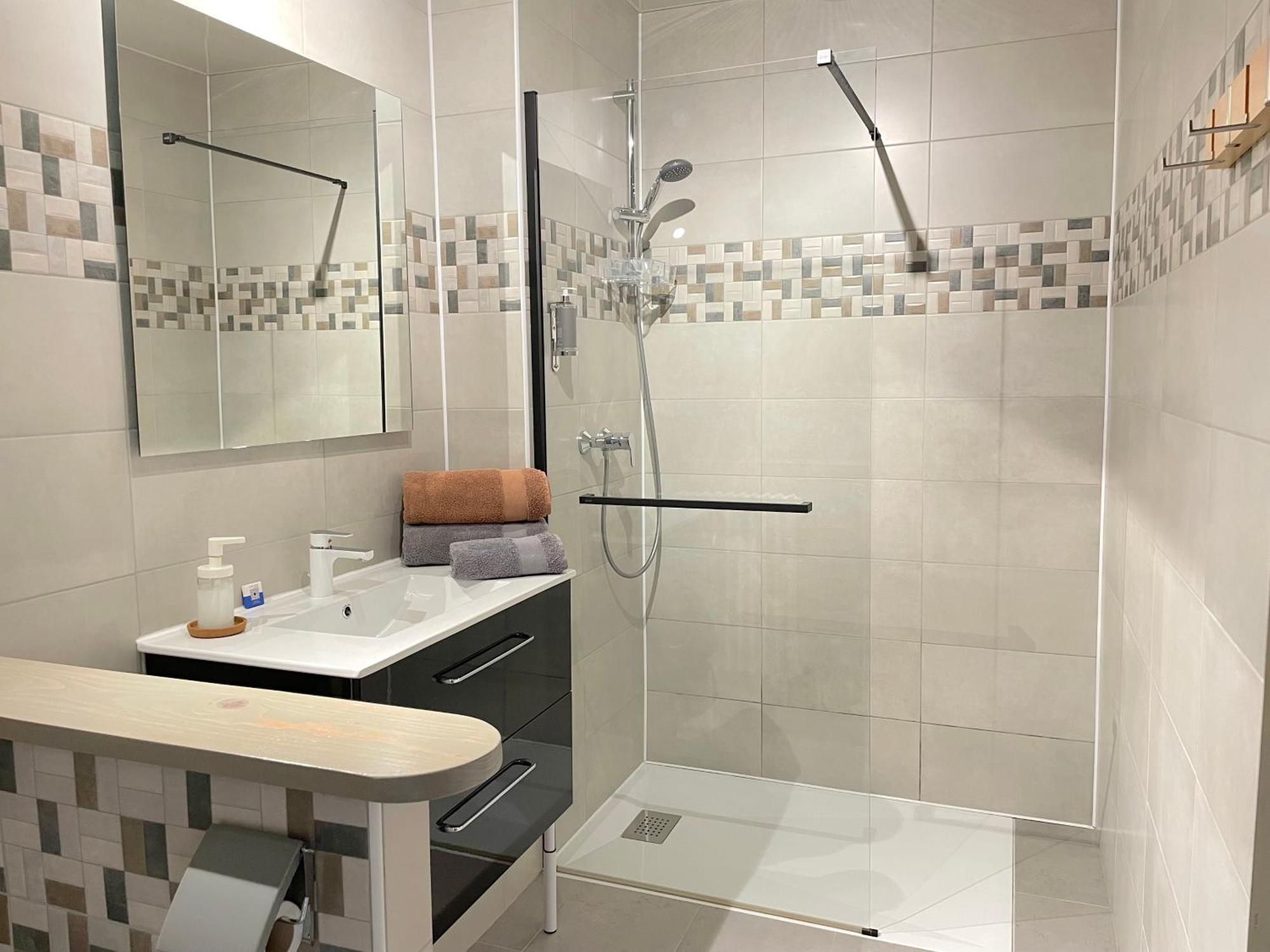 Atypique Detour Bed & Breakfast Rosans Bagian luar foto